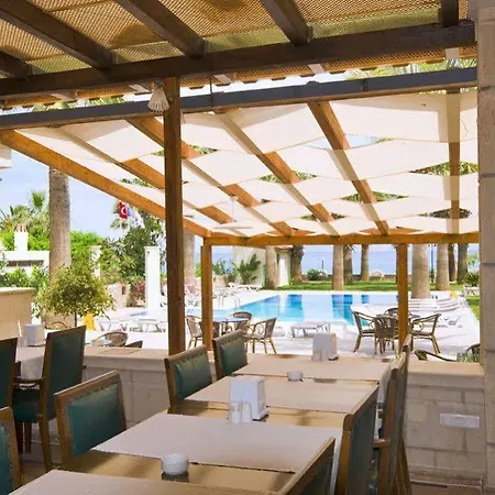 My Marina Select Hotel 2*